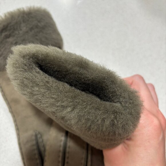 Used - UGG Green Shearling Gloves - Picture 3 of 7